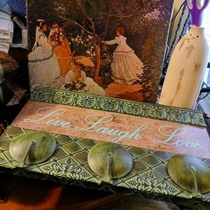 🌉🏫 LIVE.LOVE.LAUGH. WALL ARTS💝 🏬SIZE 19"×11", 3 CANDLE🕯HOLDER.